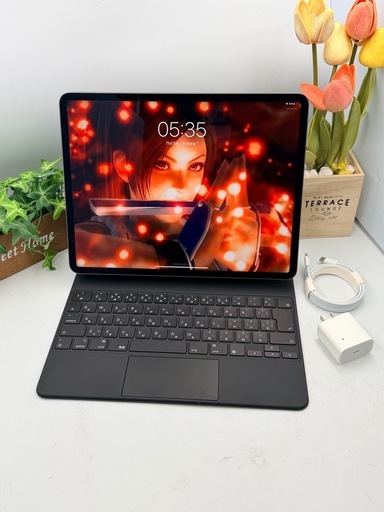 【新品同様に近い】iPad Pro M1 第5世代 13インチWifi 512G