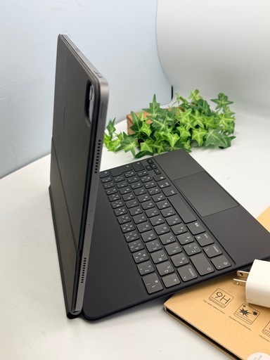 【新品同様に近い】iPad Pro M1 第5世代 13インチWifi 512G