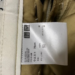 UNIQLO チノパンの画像