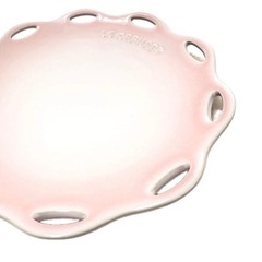 新品未使用　Le Creuset  フルールレースプレート　ルクルーゼ　シェルピンク　19cm の画像