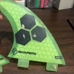 サーフィン　サイドフィンとセンターフィンの画像