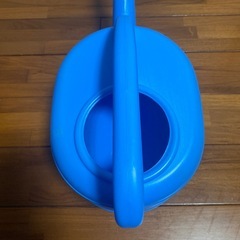 ジョウロ　6ℓ 未使用に近いの画像