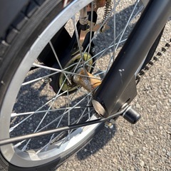 【整備士による点検済み】　☆前後良品中古タイヤ☆   16インチ折りたたみ自転車　防犯登録料込価格︎‼︎の画像