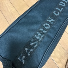 ボーリングシューズとシューズバッグの画像