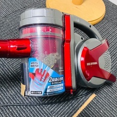 早い者勝ち　汚れ有りますアイリスオーヤマ　掃除機の画像