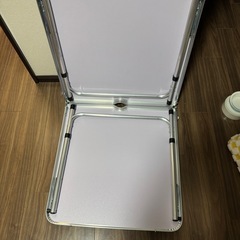 ほぼ新品 アルミ折りたたみテーブル 120×60cmの画像