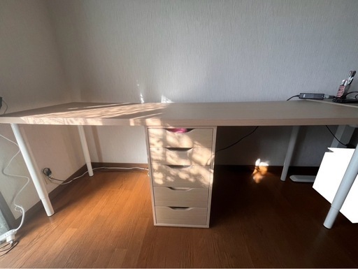 IKEAの人気デスク「LAGKAPTEN / ALEX（幅200cmタイプ）」