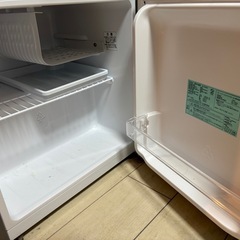 冷蔵庫(2台)、電子レンジ、掃除機など、の画像