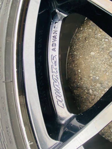 トヨタ KDH タイヤセット サイズ：225/35 R20