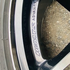 トヨタ KDH タイヤセット サイズ：225/35 R20の画像