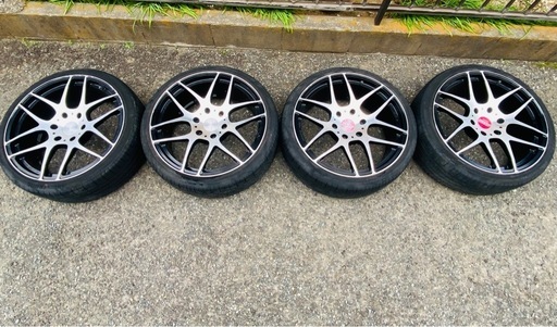 トヨタ KDH タイヤセット サイズ：225/35 R20