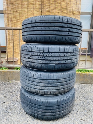 トヨタ KDH タイヤセット サイズ：225/35 R20