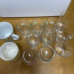マグカップ、ガラスコップの画像