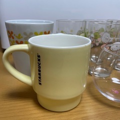 マグカップ、ガラスコップの画像