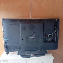F☆N009 送料無料  ショールーム展示品　SHARP　液晶テレビ　52インチ   の画像