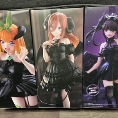 Bi Cute Dark フィギュア　3体の画像