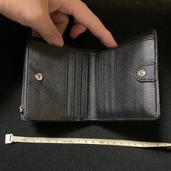 未使用 新品 黒 二つ折り財布の画像