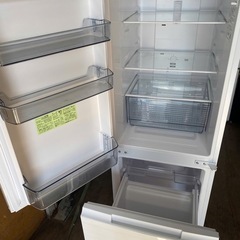 NO B812🌈福岡市内配送設置無料✨🌈冷蔵庫 ホワイト系 SJ-D18H-W [179L /2ドア /右開き/左開き付け替えタイプ]  2022年の画像