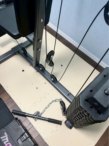 ボディメーカー 筋トレマシーン