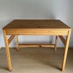 無印良品　パイン材デスクの画像