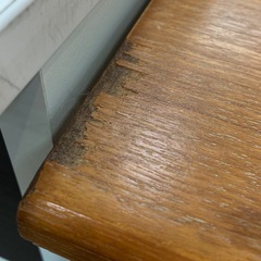 取りに来れる方限定！引き出し付きデスクです！の画像