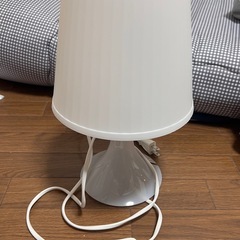 テーブルランプの画像