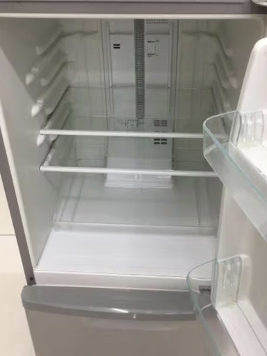 冷蔵庫【配達無料お届け設置出来ます?都内近郊?】信頼のPanasonic製✨自動霜取り機能付❄️除菌クリーニング済✨極美品✨他にも冷蔵