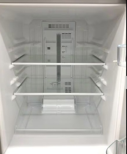 冷蔵庫【配達無料お届け設置出来ます?都内近郊?】信頼のPanasonic製✨自動霜取り機能付❄️除菌クリーニング済✨極美品✨他にも冷蔵