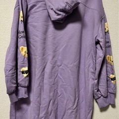 フードつきワンピースの画像