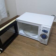 【引取に来れる方限定】電子レンジの画像