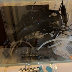 ガラス水槽などの画像