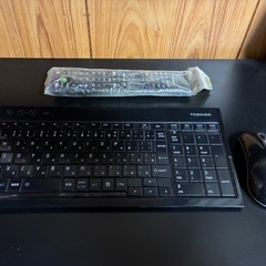 【ジャンク】  REGZA PC D731/T7DB 2011秋冬モデル ⭐︎壊れたパソコンの画像