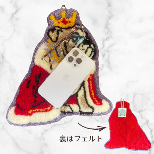 王様ブルドッグのパンチニードルミニラグ｜一針一針、心を込めた一点物