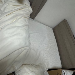 シングルベッド _フレーム_マットレス_布団カバー一式の画像