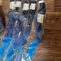 ブレイス用ヘアエクステ   編み込み用エクステ ブルーグラデーションの画像