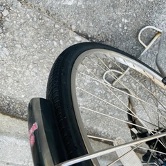 『ＳＡＬＥ　３０％』　電動自転車　ブリヂストン　２６インチ　バッテリー　充電器　付き　青　配達可能の画像