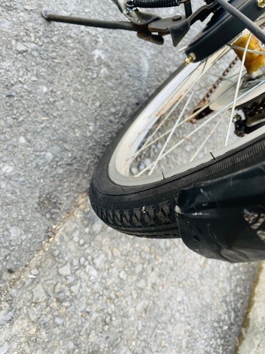 『ＳＡＬＥ　３０％』　折りたたみ自転車　２０インチ　6変速　カゴ　付き　黒　配達可能