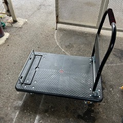 台車ほぼ新品です予備キャスター付けますの画像