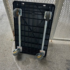 台車ほぼ新品です予備キャスター付けますの画像