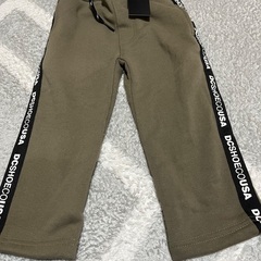 ⑥早めの取引き希望‼️更に値下げ中‼️新品未使用DGトレーナー上下セット100㎝💓の画像