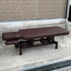 施術用マッサージテーブル
の画像