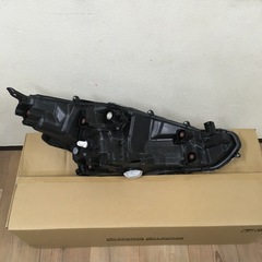 トヨタ  アクアG R SPORTS左ヘッドライト‼️の画像