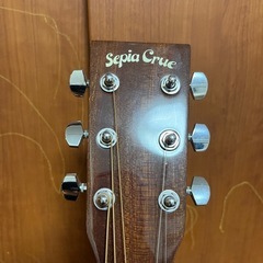 Sepia Crueアコースティックギターの画像