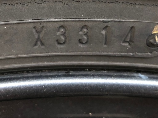 16インチ　スタッドレス　215/60R16 PCD114.3 16×6.5j