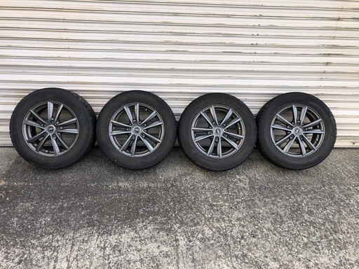 16インチ　スタッドレス　215/60R16 PCD114.3 16×6.5j