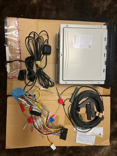 中古】KENWOOD カーナビ MDV-D621W 2025年モデル 付属品あり