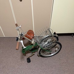 折り畳み自転車　の画像
