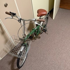 折り畳み自転車　の画像