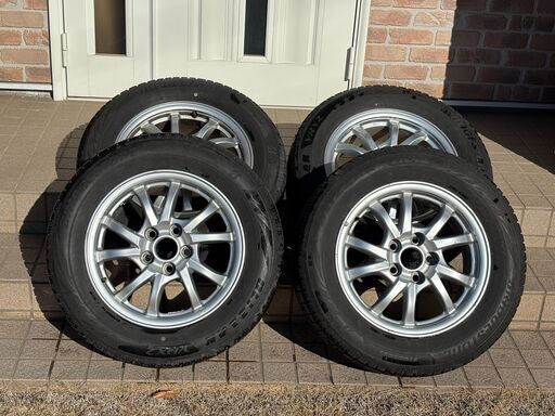 ホイール付きスタッドレスタイヤ２１５／６０Ｒ１６　２０２０年製　ブリヂストン　ブリザックVRX2　BRIDGESTONE BLIZZAK VRX2