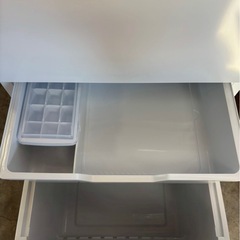 【6ヶ月保証】【美品】Hisense 2ドア冷蔵庫 HR-D13E4W 2025年製135Lの画像